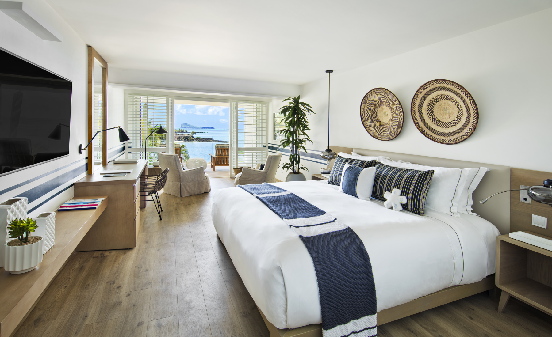 Lux grand gaube bedroom