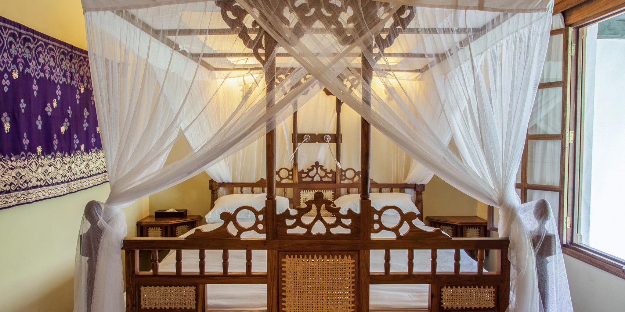 ngare sero wetu twin bedroom view