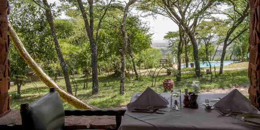 Serena Serengeti dining view