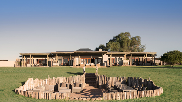 kwandwe fort house boma landscape