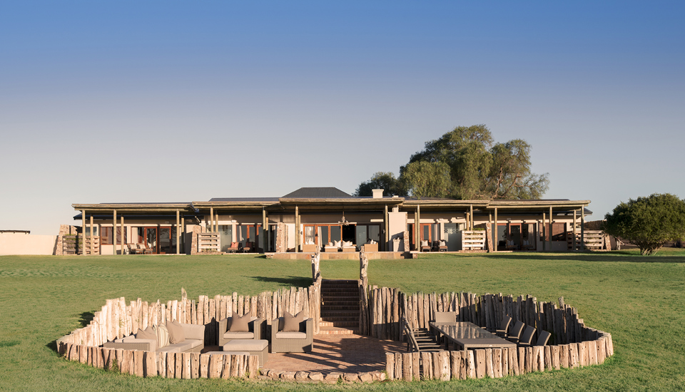 kwandwe fort house boma landscape