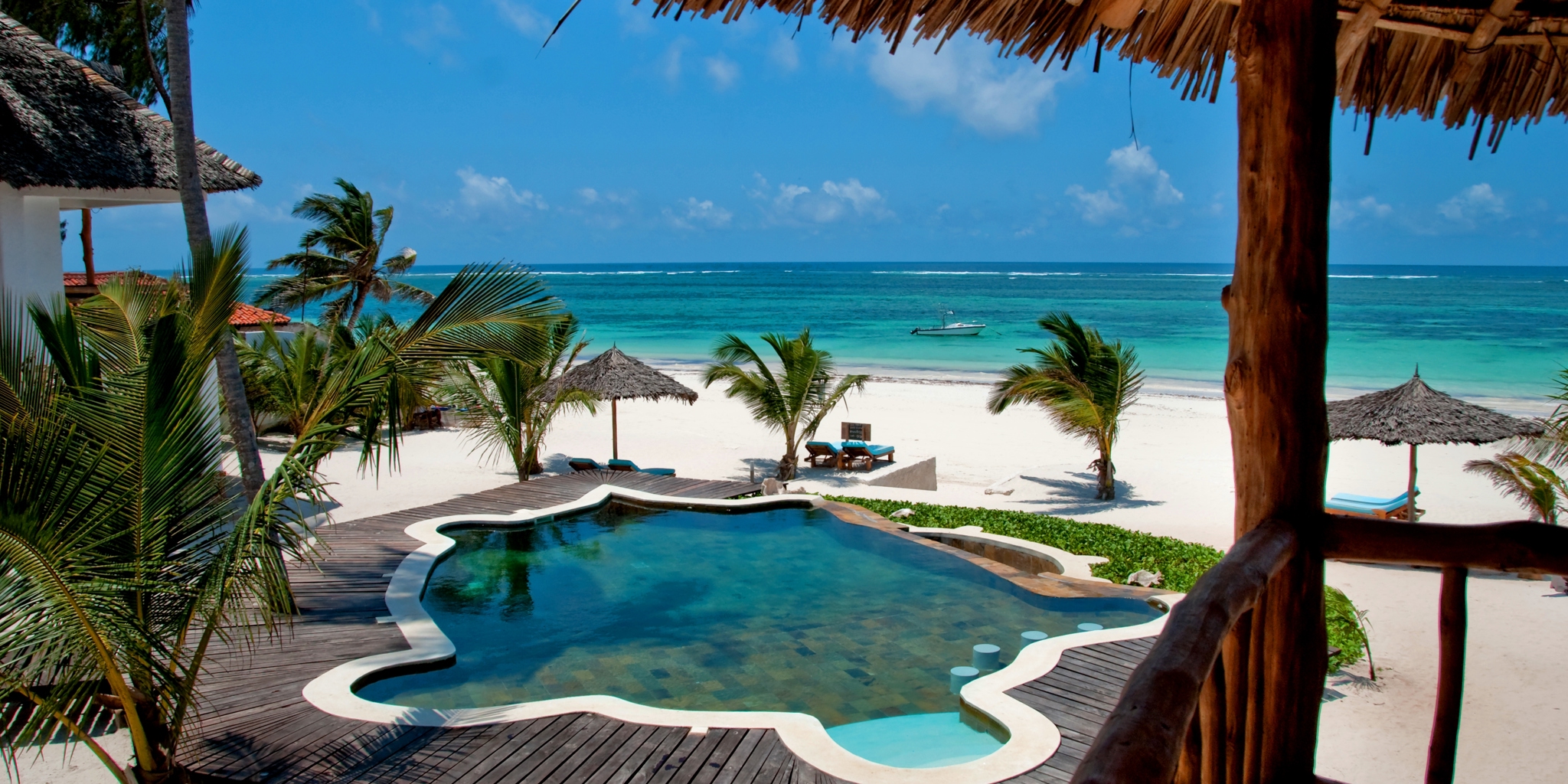 Turtle swimming pool Waterlovers Kenya