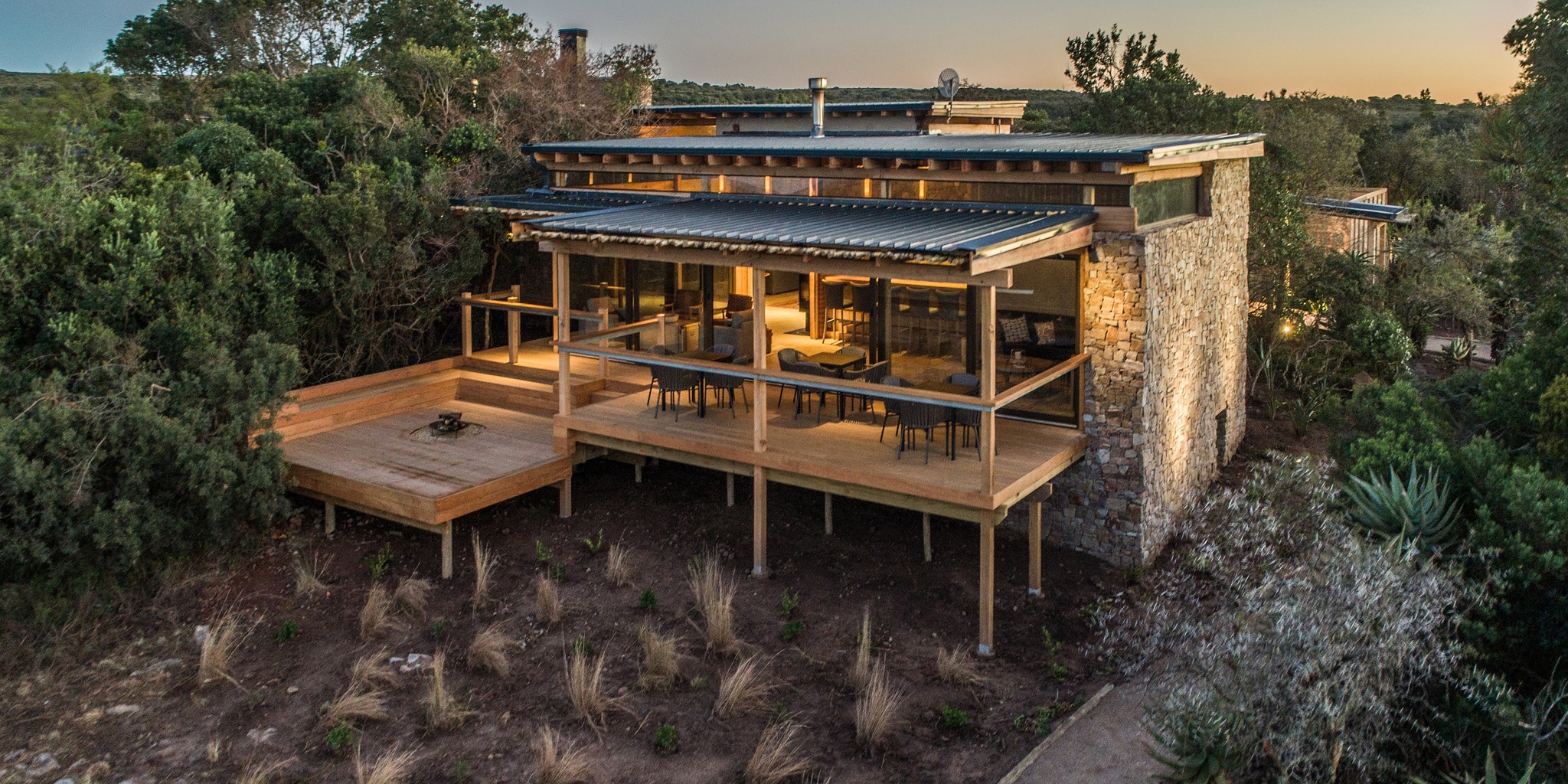 exterior ukhozi lodge kariega south africa yellow zebra safaris