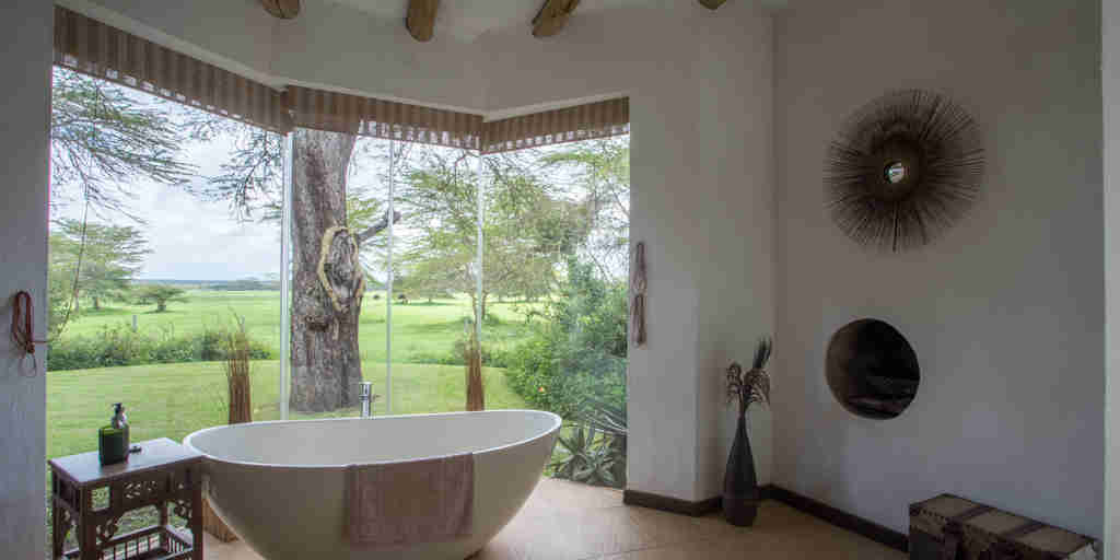 Solio Lodge Bathroom Kenya