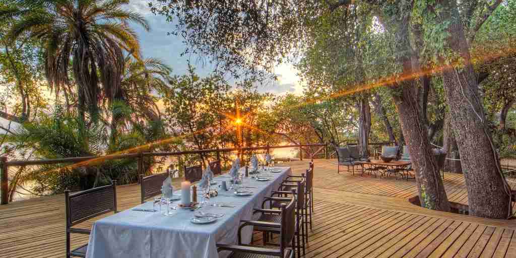 xugana island lodge outdoor dining1