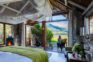 Mosaic Private Sanctuary Lagoon Lodge bedroom view