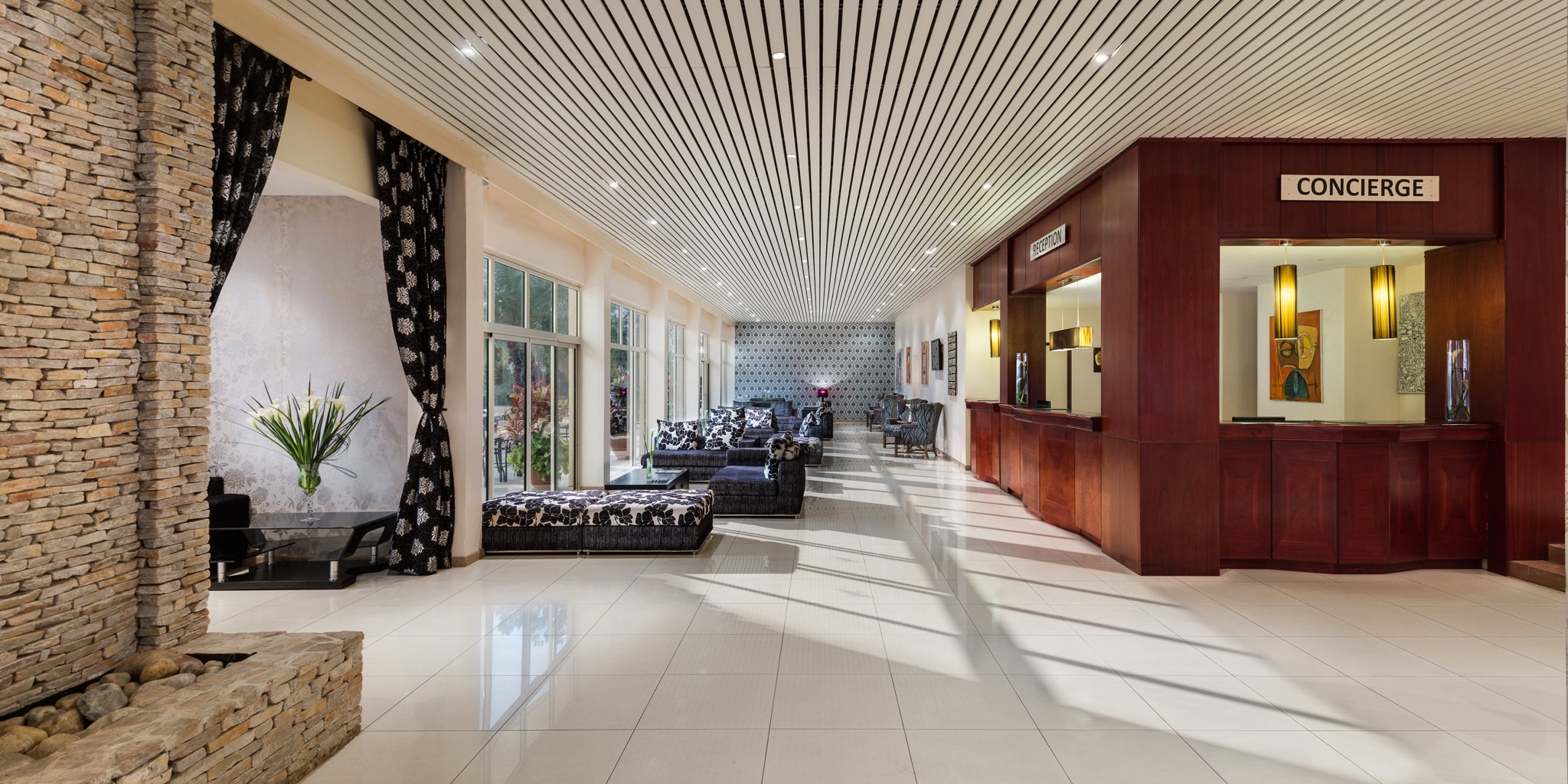 03   Lobby