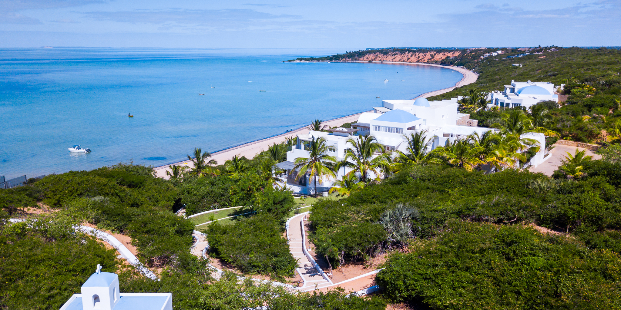 aerial view of vilanculos beach, mozambique safaris