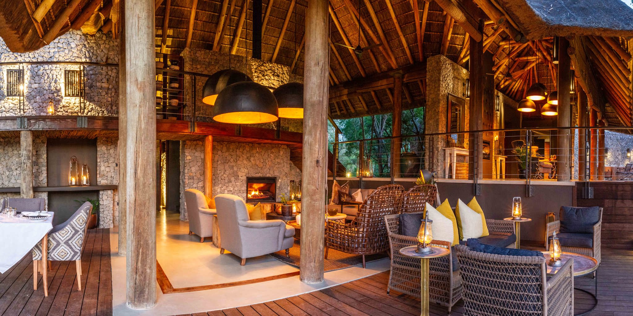 Dulini Leadwood Lodge main area (2)
