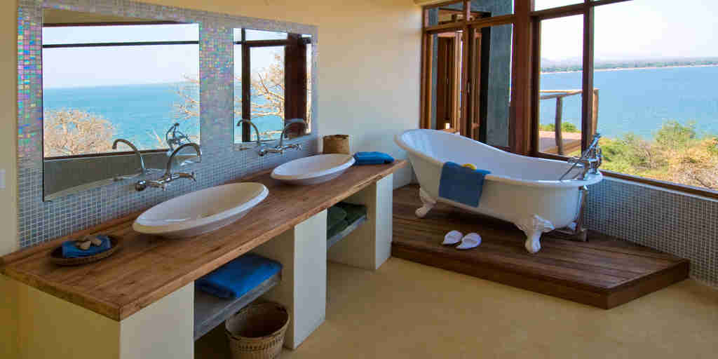 Pamulani Lodge Bathroom