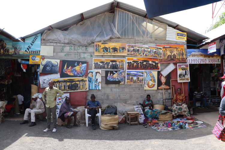 maasai market arusha yellow zebra safaris3