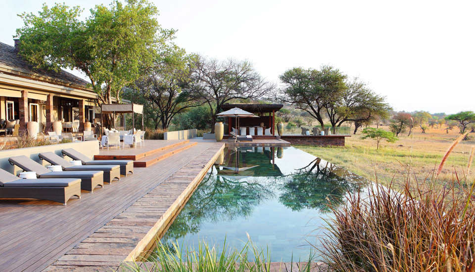 singita serengeti house tanzania pool deck