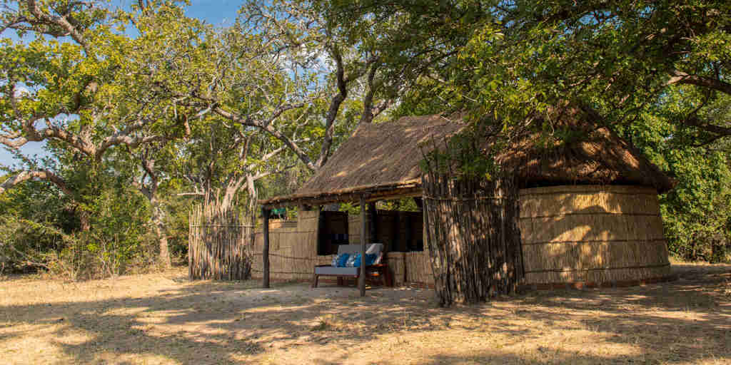 chalet exterior takwela camp zambia yellow zebra safaris