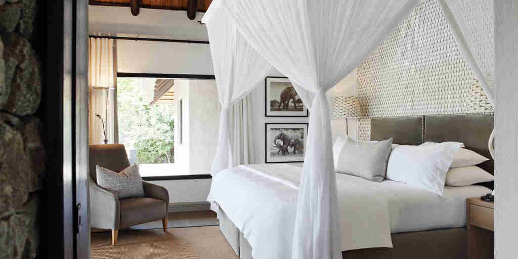 londolozi granite private suites bedroom yellow zebra safaris