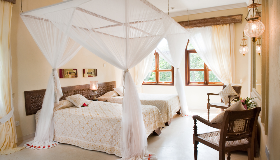 Almanara villas twin bedroom kenya yellow zebra safaris
