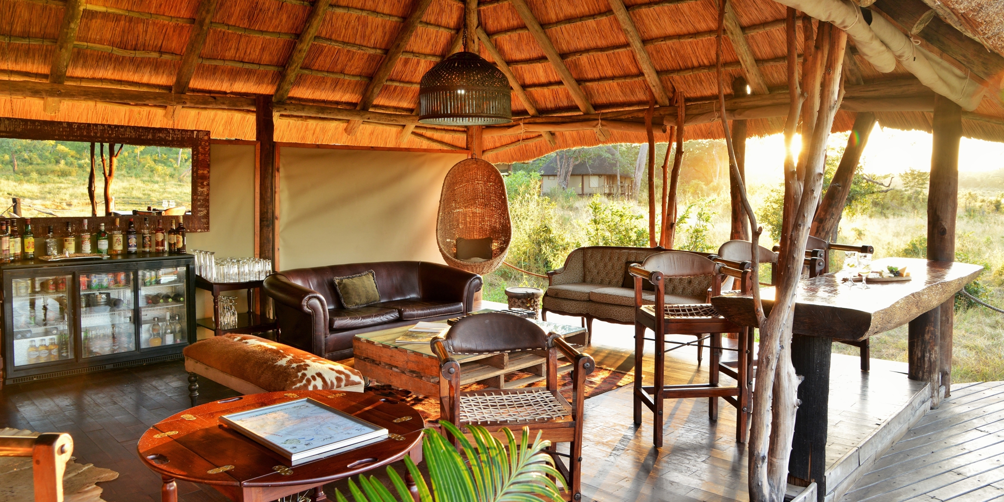 khulu bush camp lounge zimbabwe yellow zebra safaris