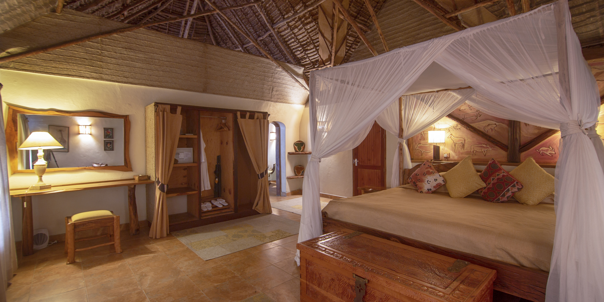 chui lodge duluxe bedroom kenya yellow zebra safari