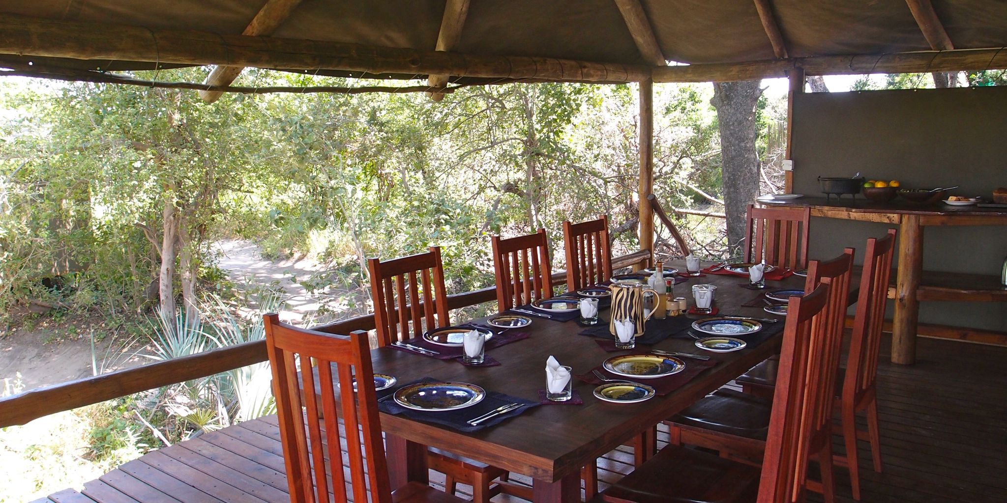 okavango horse safaris dining botswana yellow zebra safaris
