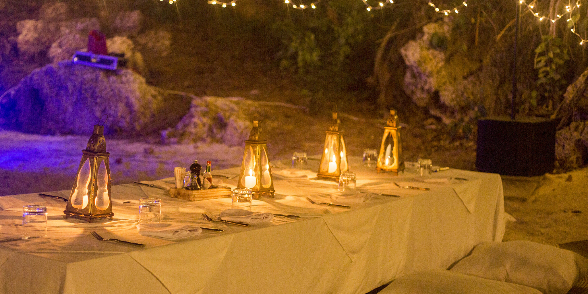 msambweni beach house dining yellow zebra safaris