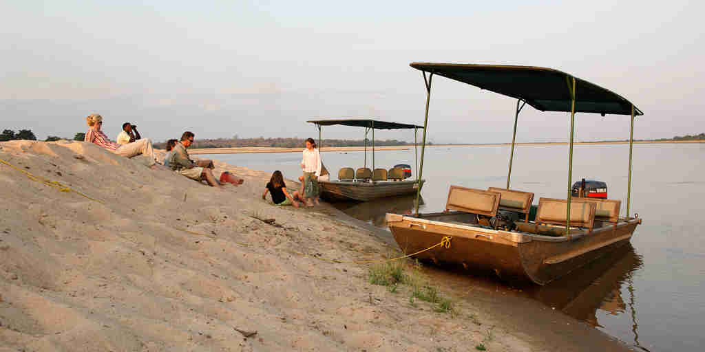 Boating holidays in Tanzania, Africa safaris