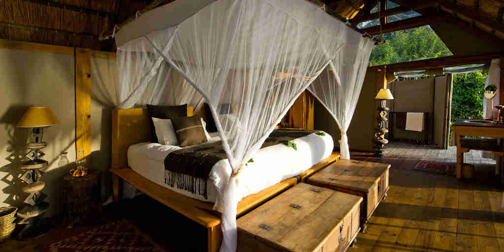 Luxury bedrooms, Sindabezi, Victoria Falls, Zambia