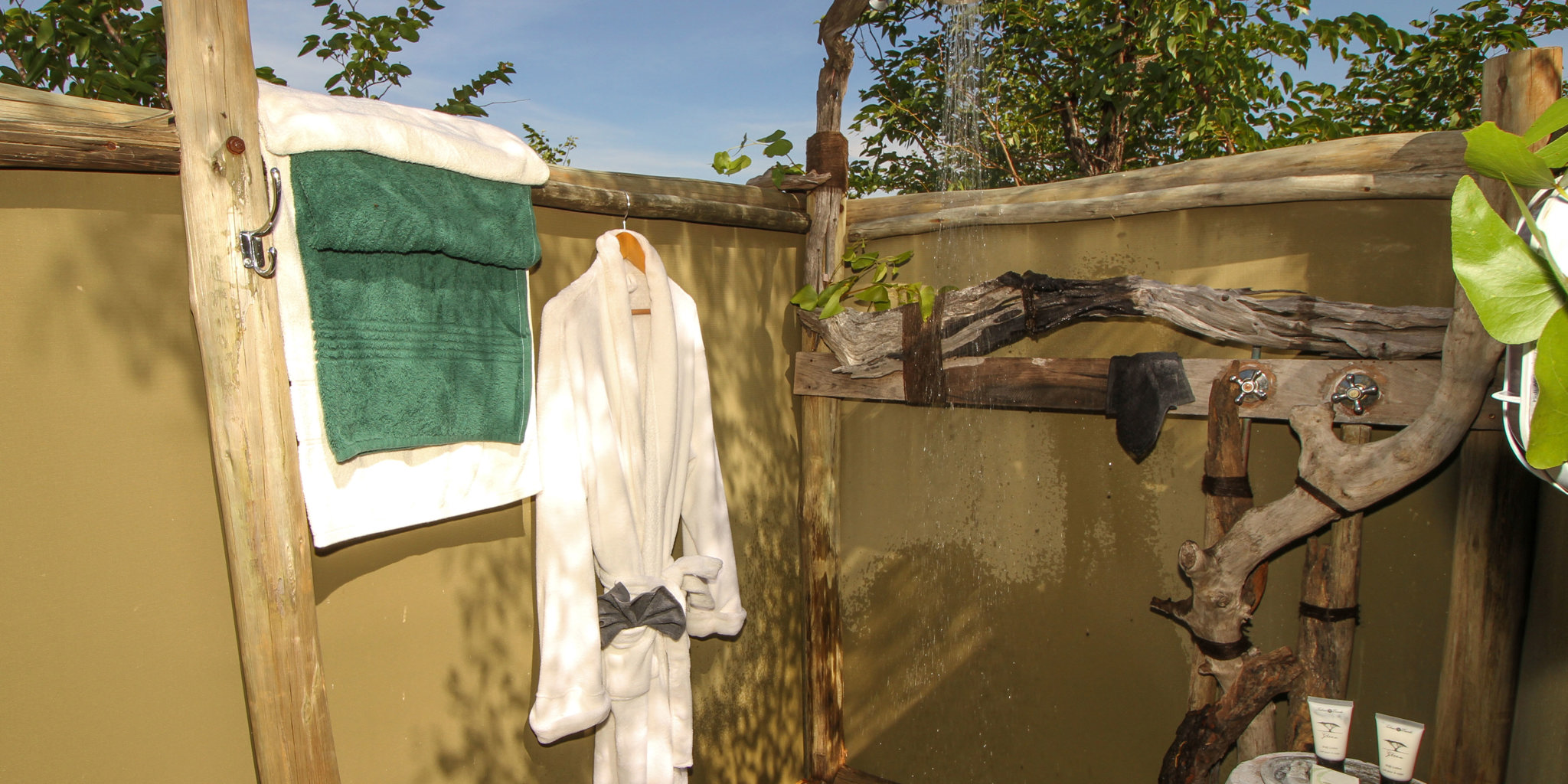 Outdoor shower, Nehimba Lodge, Hwange, Zimbabwe