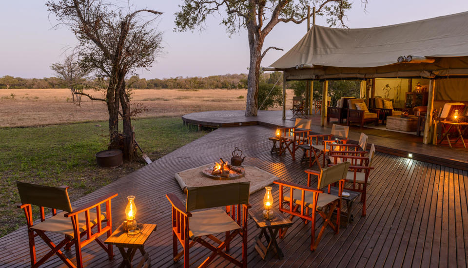 evening deck, plains camp, rhino walking safaris, kruger national park, south africa