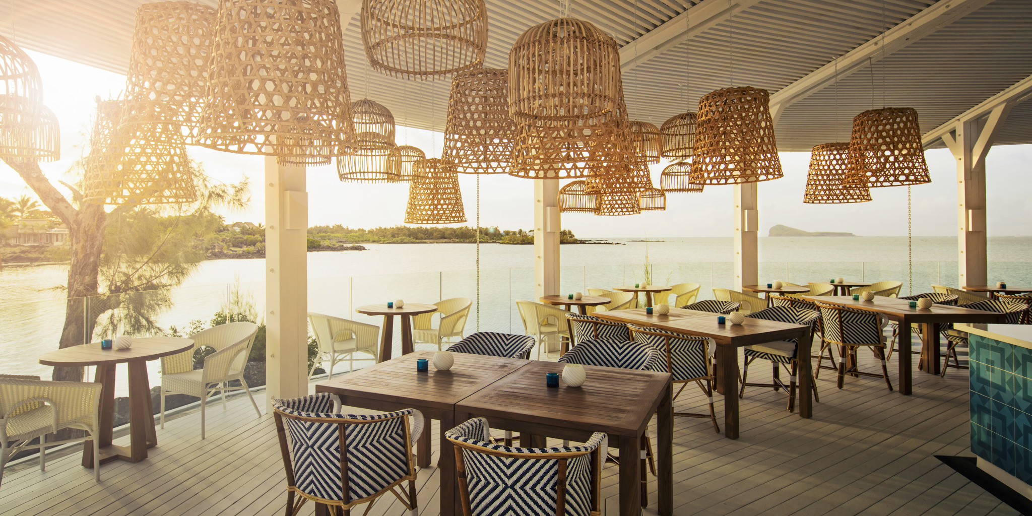 sunset, restaurant, lux grand guabe, north coast, mauritius, africa safaris