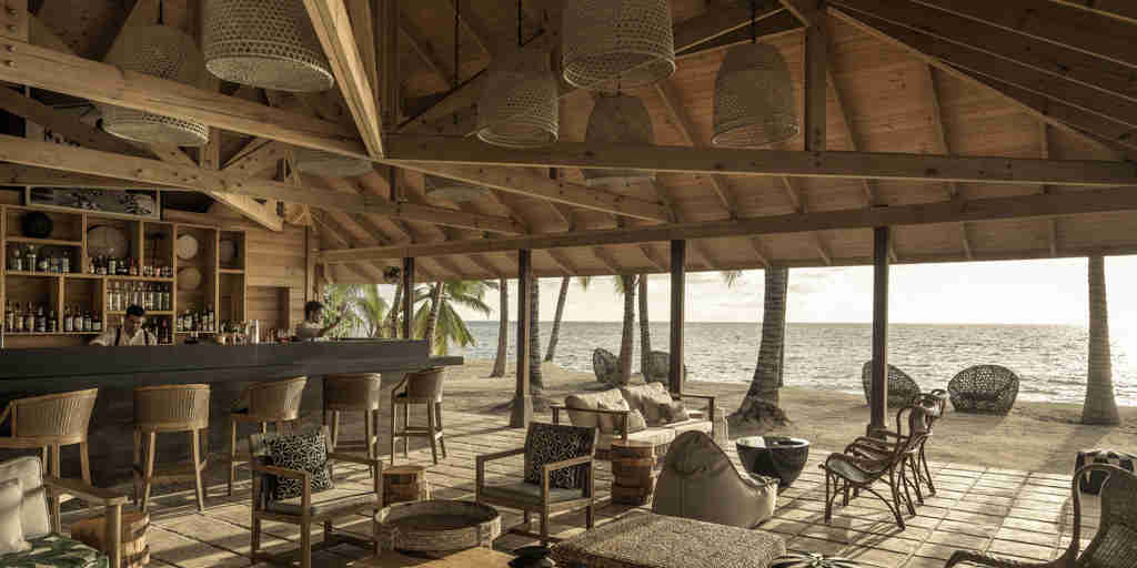 beach bar, four seasons desroches island, seychelles