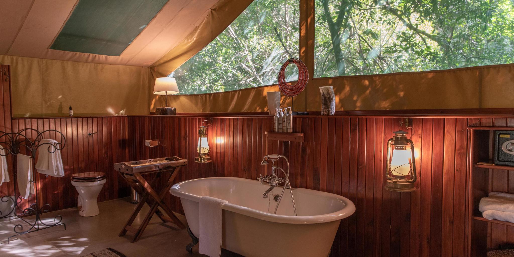 bathroom,  governors il moran camp, maasai mara, kenya