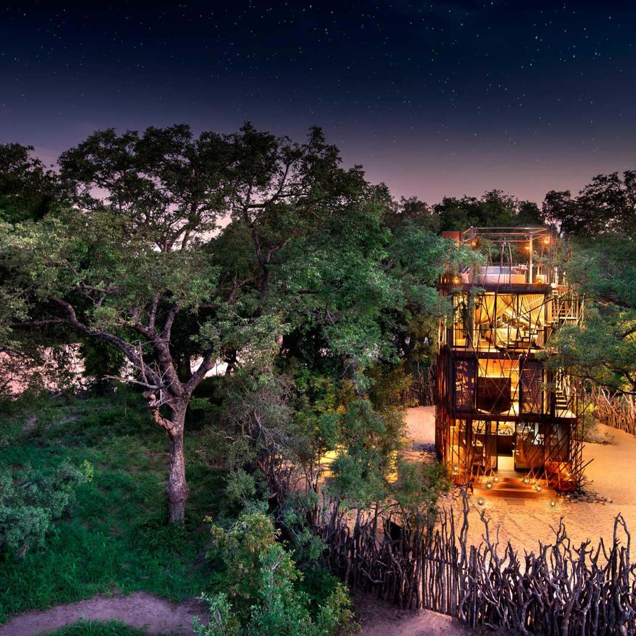 treehouse exterior stars, ngala tented camp, timbavati private game reserve, south africa
