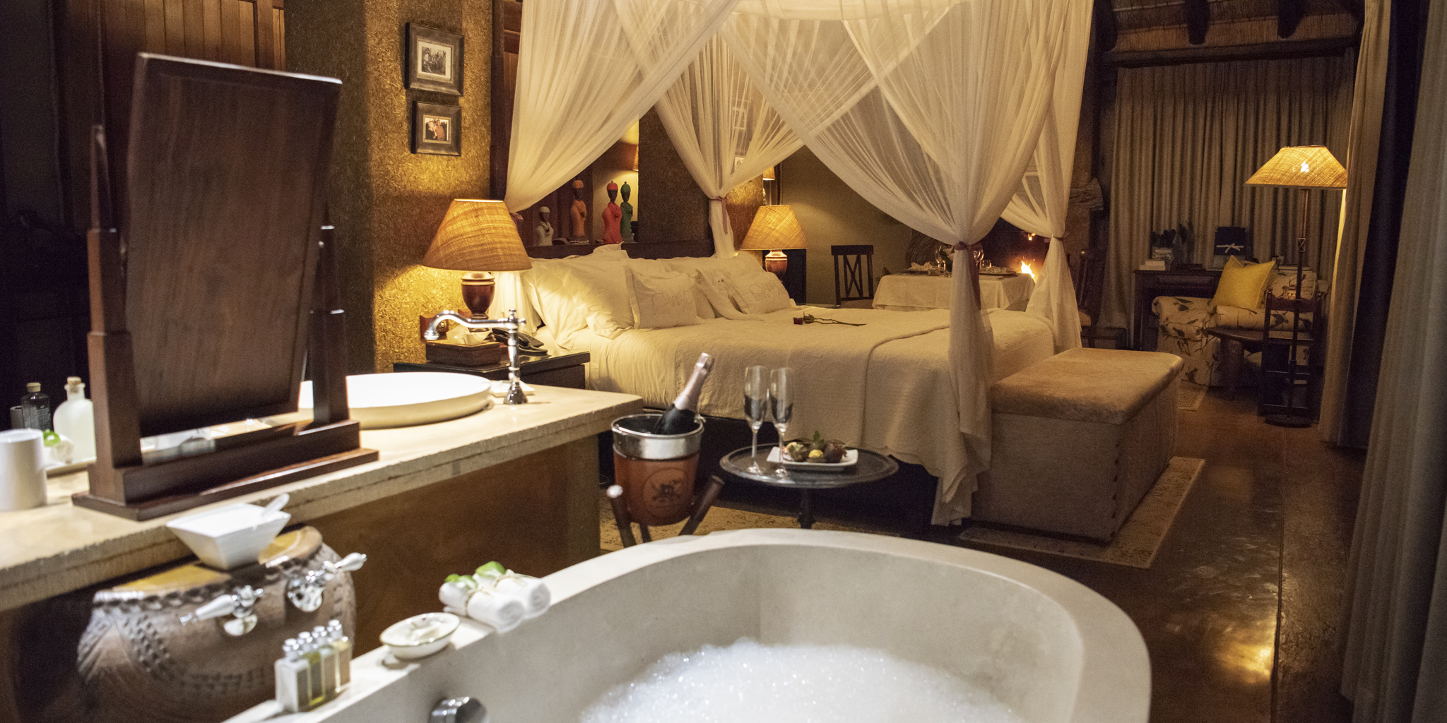 romantic suite bath, jabulani, kruger national park, south africa