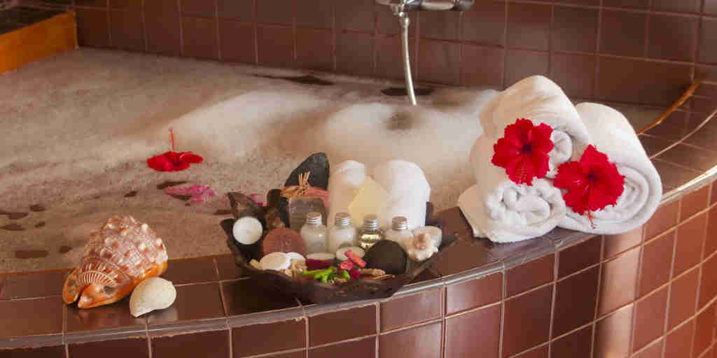 rose bath rub, zanzibar palace hotel, tanzania beach resorts