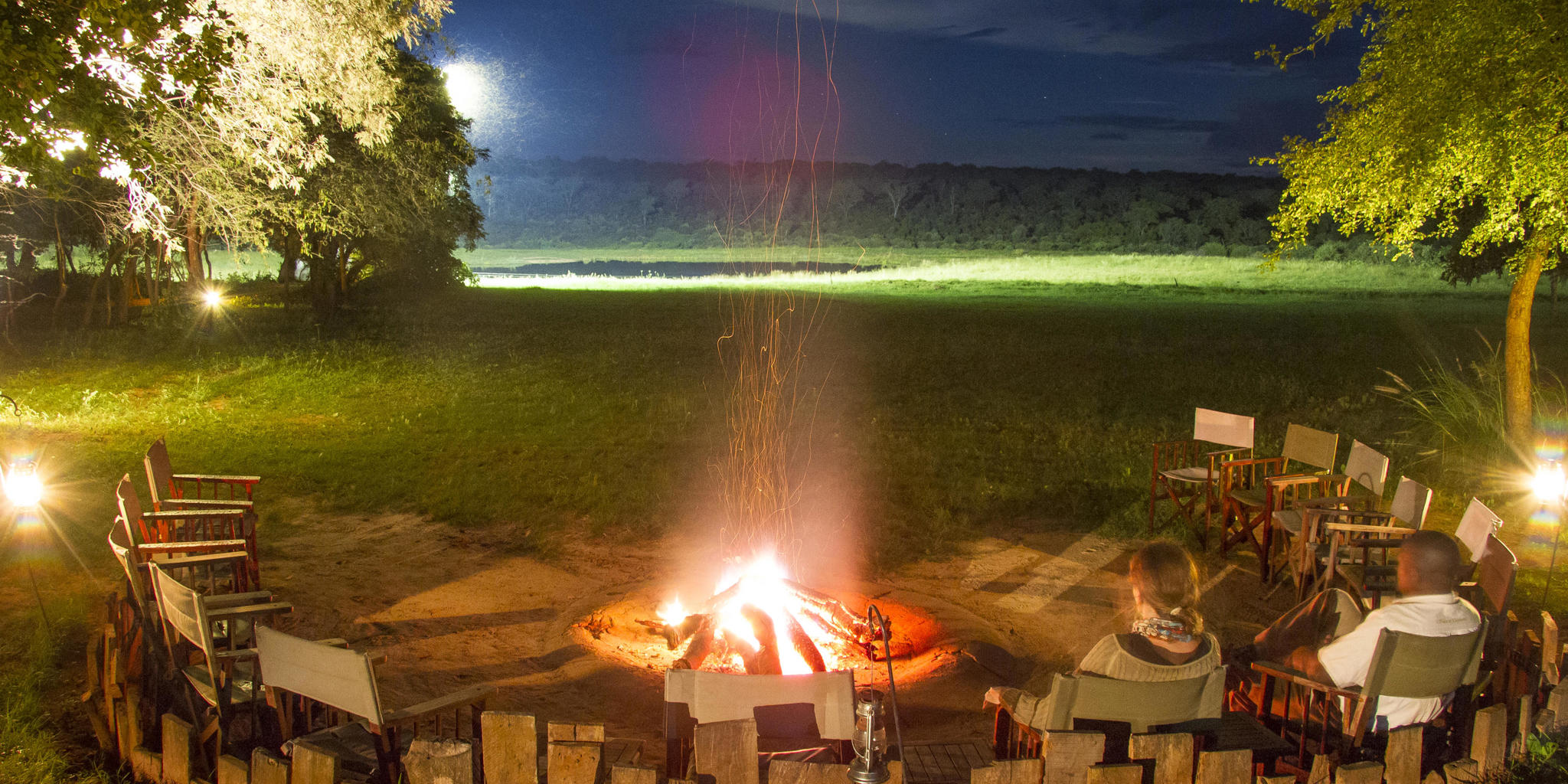 camp fire, ivory safari lodge, hwange national park. zimbabwe