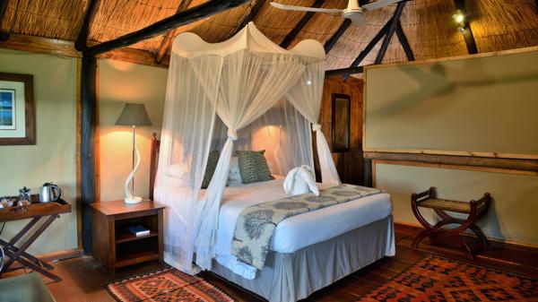 double bed, ivory safari lodge, hwange national park. zimbabwe