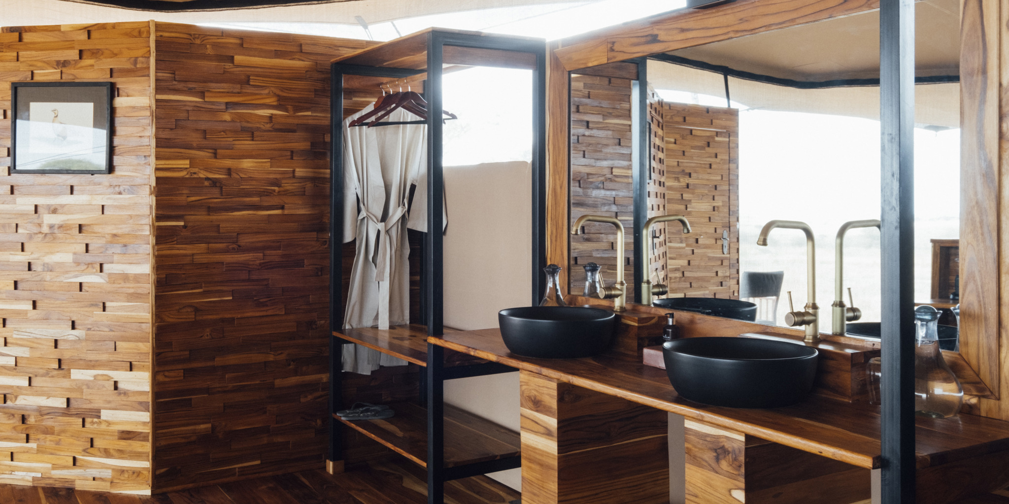 bathroom, usanga expedition camp, ruaha national park, tanzania
