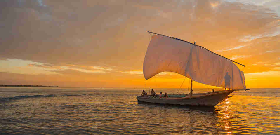 sunset sailing, pumulani lodge, malawi