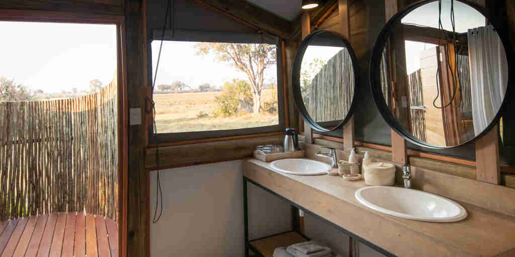 Guest bathrooms, Kwando Splash Camp, Botswana