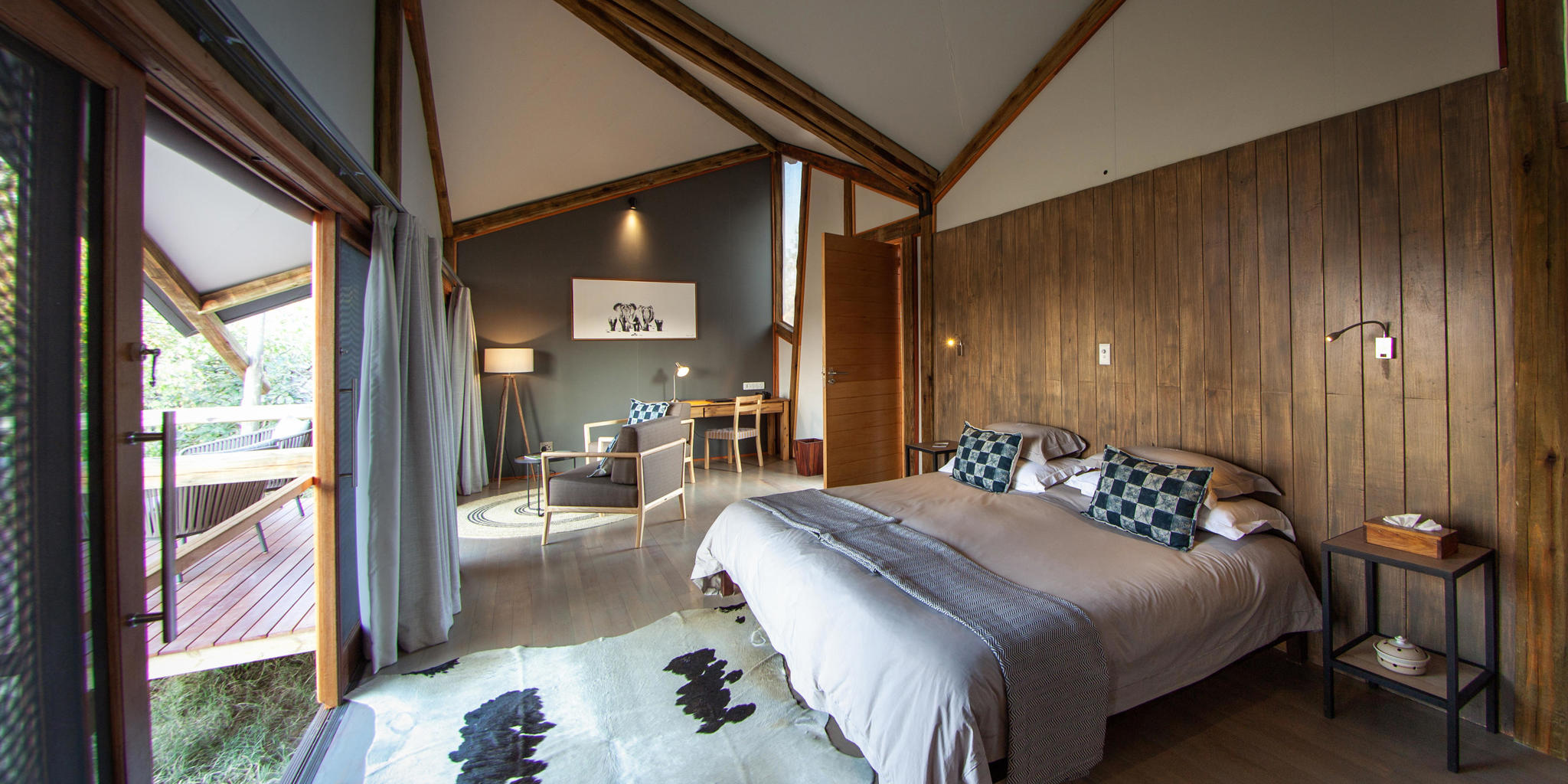 Guest bedroom, Kwando Splash Camp, Botswana