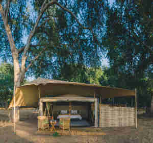room interior, kutali camp, lower zambezi national park, zambia