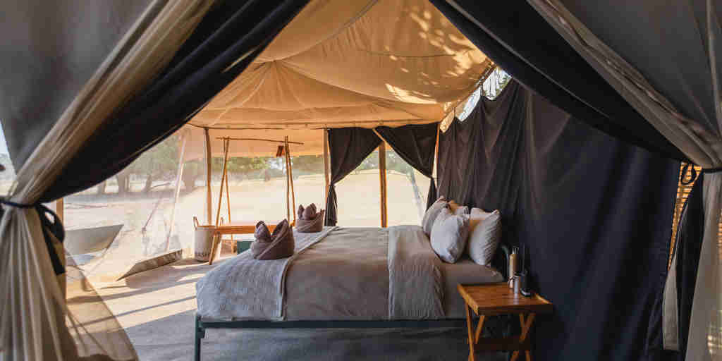 Chula Island Camp, bedroom tents, Zambia