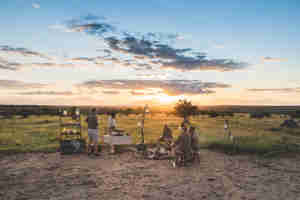 Gin stop sundowner, Tanda Tula Safari Camp, South Africa