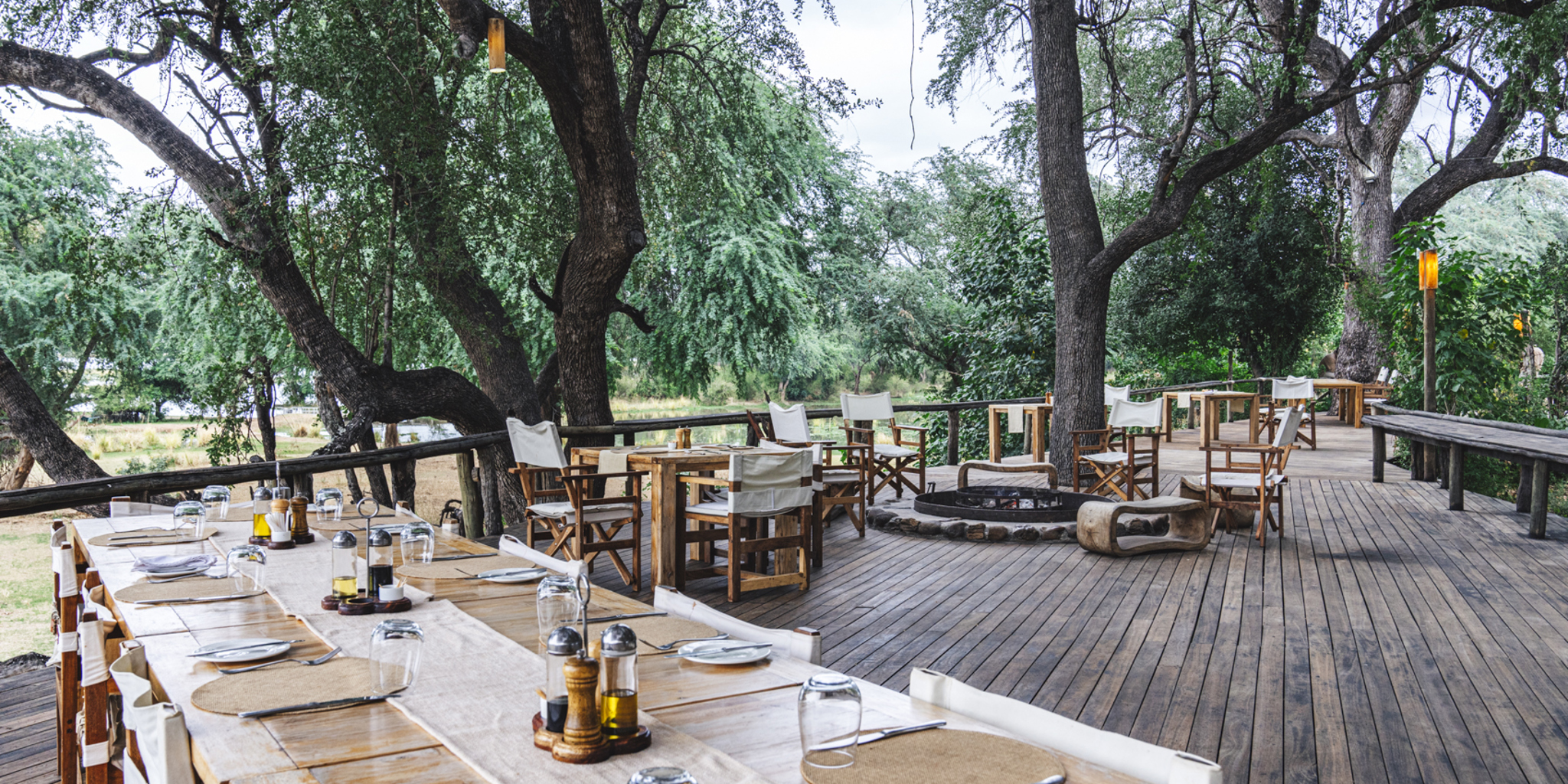 Outdoor deck and dining, Anabezi, Zambia