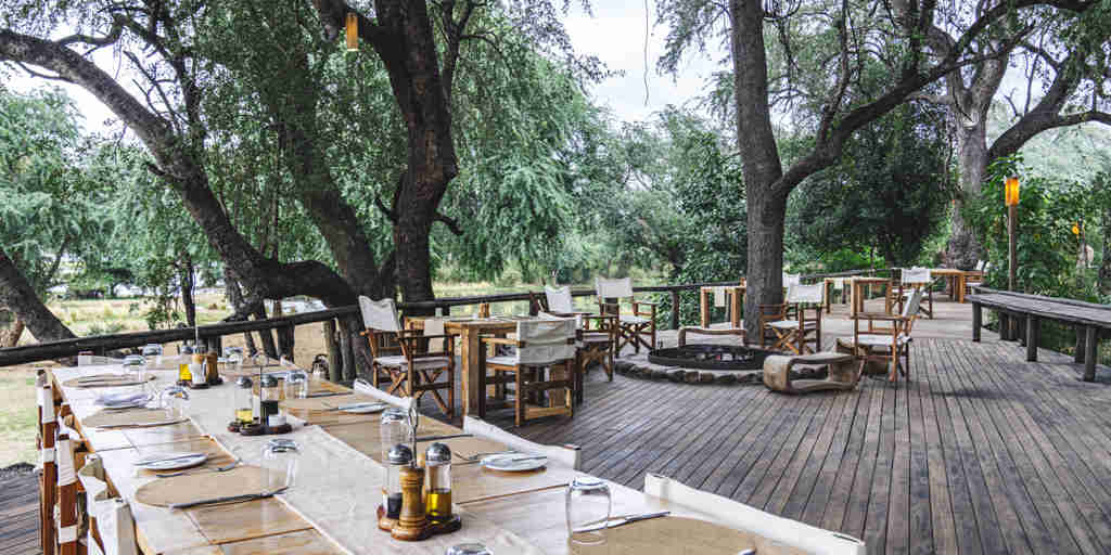 Outdoor deck and dining, Anabezi, Zambia