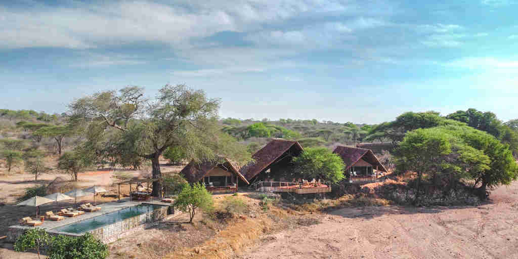 bush manor aerial view, jongomero camp, ruaha national park, tanzania