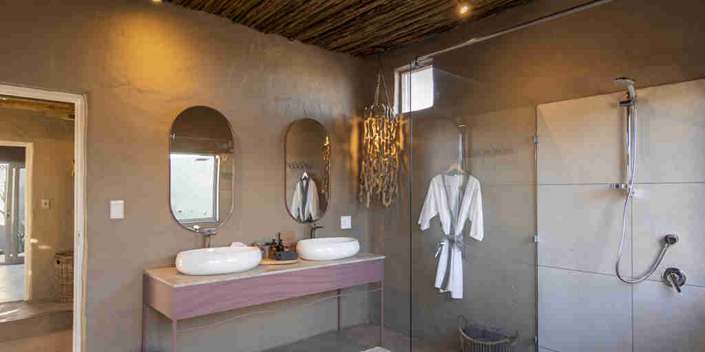 bathroom, wilderness little kulala, sossusvlei, namibia