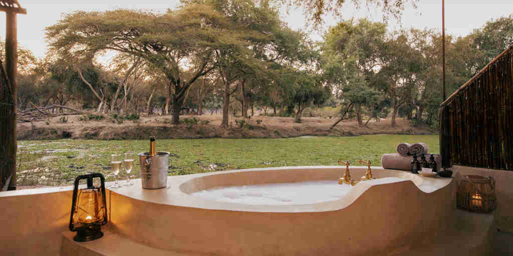 Outdoor bath, Old Mondoro, Lower Zambezi, Zambia