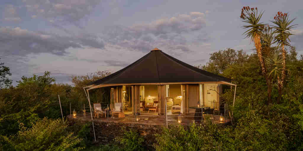 tent exterior, ol seki hemingways, greater mara conservancies, kenya