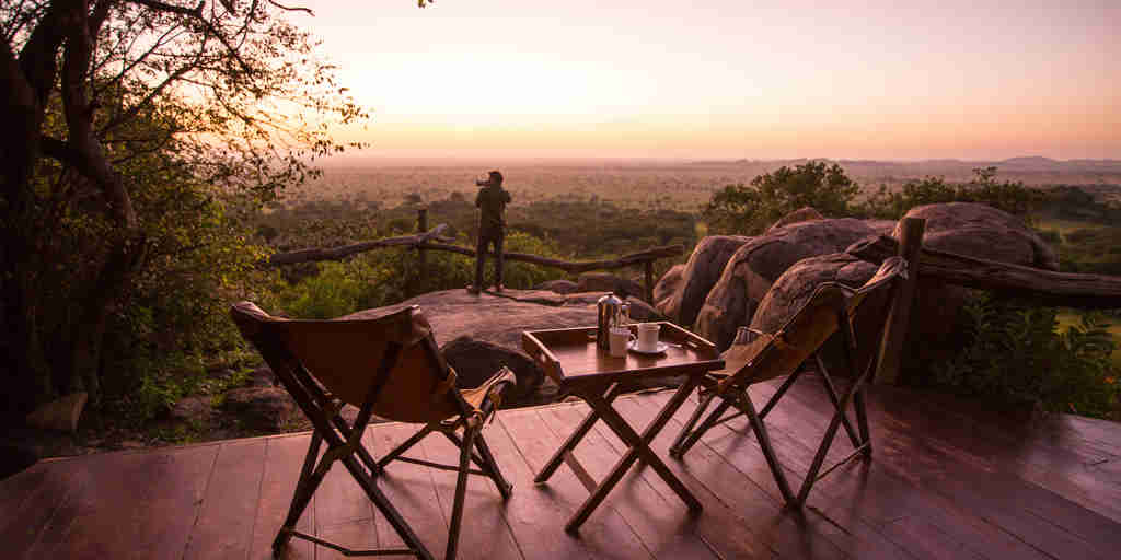 bar lounge sunset, elewana serengeti pioneer camp, the serengeti, tanzania