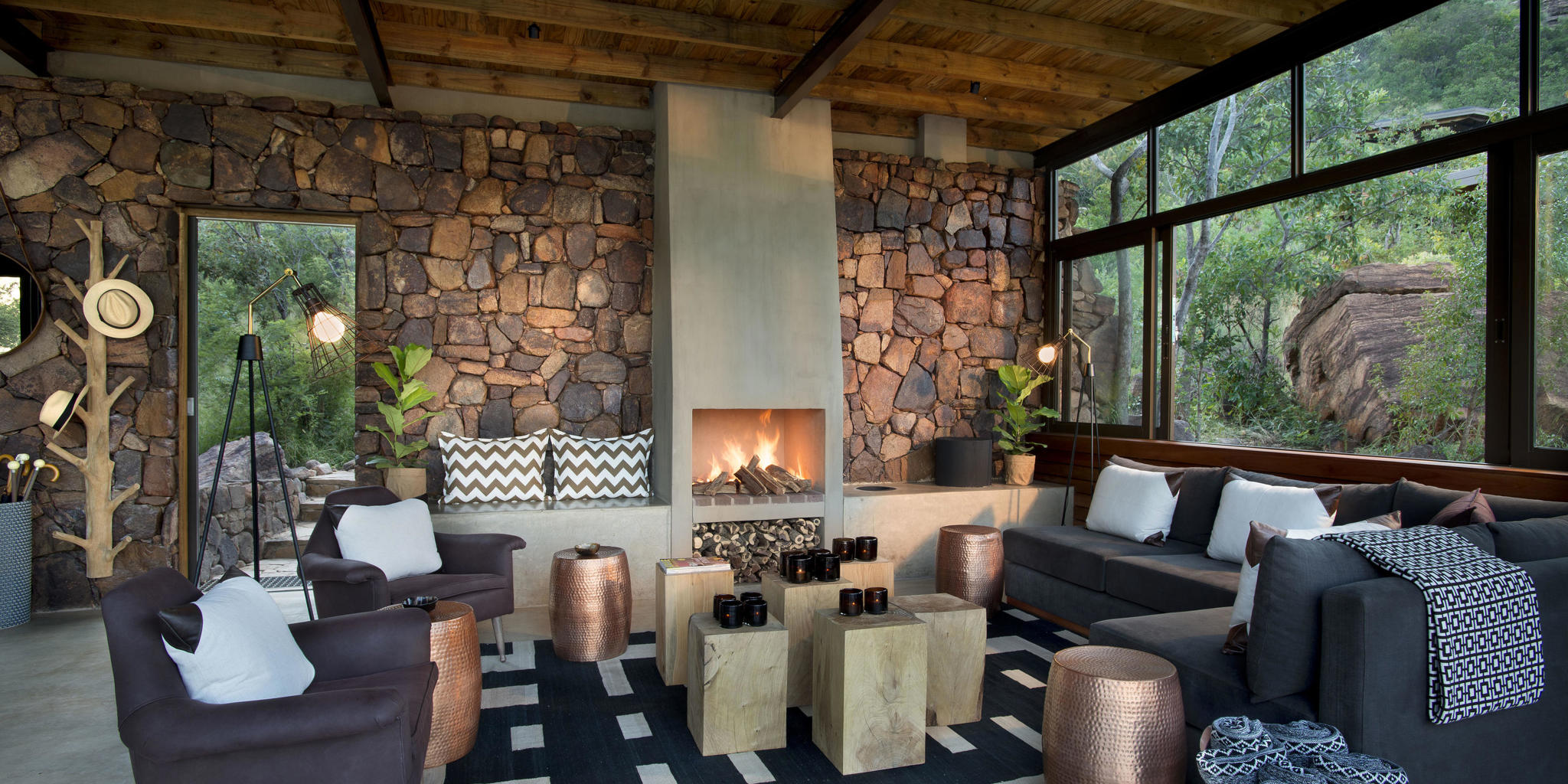 main lodge lounge, marataba mountain lodge, marakele national park, south africa